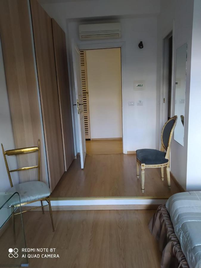 Vanity Apartment - 4 Bedrooms With 4 Bathrooms - Ac & Wifi Рим Экстерьер фото